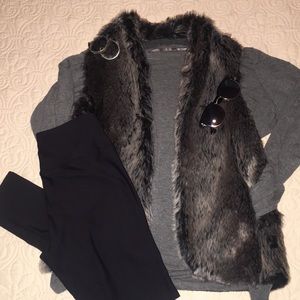 MAURICES FAUX FUR VEST 🖤 NWT